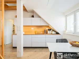 Pronájem bytu 1+kk, Praha - Dolní Chabry, Libědická, 64 m2