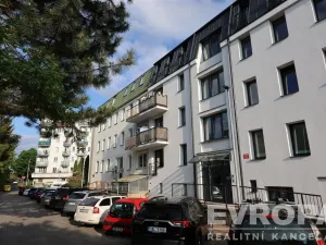 Pronájem bytu 2+kk, Praha - Kyje, Lásenická, 52 m2