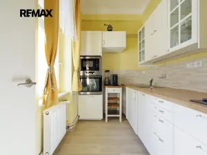 Prodej bytu 3+1, Praha - Bubeneč, Terronská, 91 m2