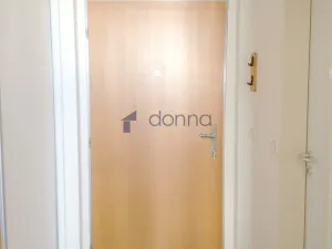 Pronájem bytu 1+kk, Praha, Sluneční náměstí, 35 m2