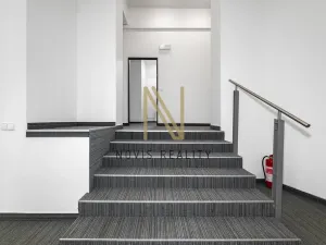 Pronájem kanceláře, Plzeň - Jižní Předměstí, Americká, 140 m2