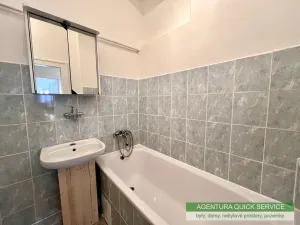 Pronájem bytu 3+1, Praha - Smíchov, Na Neklance, 70 m2