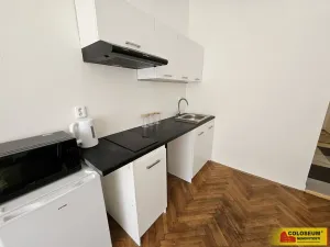 Pronájem atypického bytu, Brno - Židenice, 52 m2