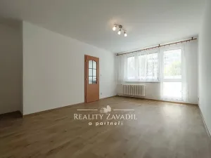 Pronájem bytu 3+1, Praha - Horní Měcholupy, Livornská, 73 m2