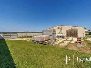 Prodej výrobních prostor, Dolany, 900 m2