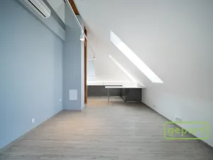 Pronájem bytu 2+kk, Praha - Vinohrady, Perucká, 79 m2