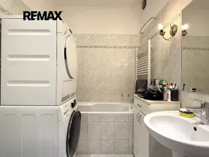 Pronájem bytu 2+kk, Praha - Kyje, Pelušková, 38 m2
