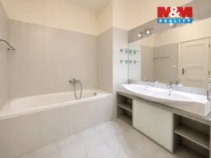 Prodej bytu 4+kk, Praha - Nové Město, Pod Slovany, 85 m2