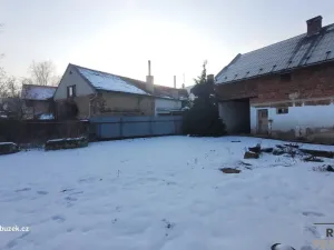 Pronájem zemědělské usedlosti, Střeň, 100 m2