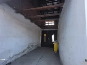 Pronájem zemědělské usedlosti, Střeň, 100 m2