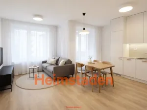 Pronájem bytu 2+kk, Praha - Holešovice, U Pergamenky, 54 m2