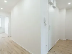 Prodej bytu 2+kk, Praha, Poznaňská, 48 m2