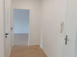 Prodej bytu 2+1, Brno, Souběžná, 58 m2