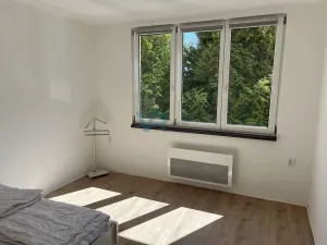 Prodej bytu 2+1, Trhové Sviny, Sídliště, 54 m2