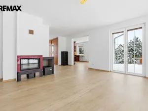 Pronájem rodinného domu, Jenišov - Pod Rohem, K Rohu, 210 m2