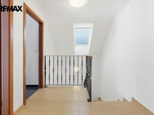 Pronájem rodinného domu, Jenišov - Pod Rohem, K Rohu, 210 m2