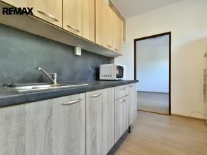 Pronájem bytu 3+1, Hradec Králové - Slezské Předměstí, třída SNP, 67 m2