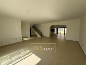Prodej rodinného domu, Koma tou Gialou, Kypr, 205 m2