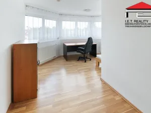 Pronájem bytu 2+1, Praha - Kbely, Svijanská, 40 m2