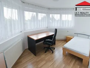 Pronájem bytu 2+1, Praha - Kbely, Svijanská, 40 m2