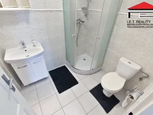 Pronájem bytu 2+1, Praha - Kbely, Svijanská, 40 m2