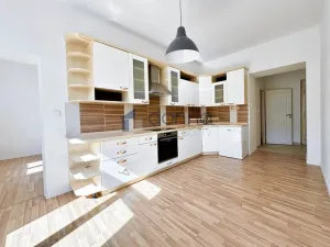 Pronájem bytu 3+1, Praha, Na Neklance, 79 m2