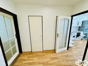 Pronájem bytu 3+1, Praha - Modřany, Urbánkova, 79 m2