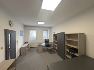 Pronájem kanceláře, České Budějovice - České Budějovice 6, Žižkova tř., 338 m2
