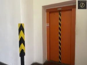 Pronájem výrobních prostor, Kladno, Dělnická, 291 m2
