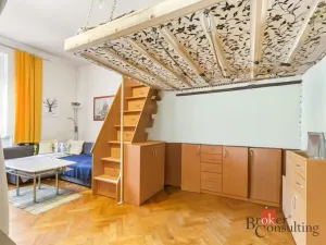 Prodej bytu 1+1, Hradec Králové, Střelecká, 51 m2