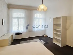 Pronájem bytu 2+1, Praha, Bořivojova, 59 m2