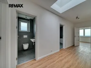 Pronájem rodinného domu, Červené Pečky, Hrabáňova, 213 m2