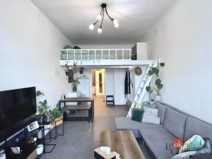 Pronájem bytu 1+kk, Praha - Hlubočepy, Na Zlíchově, 36 m2