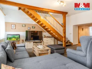 Prodej činžovního domu, Doksy, náměstí Republiky, 235 m2