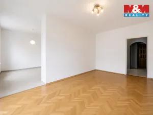 Prodej bytu 3+1, Bukovany, 84 m2