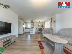 Prodej rodinného domu, Hrdlořezy, 229 m2