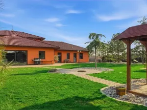 Prodej obchodního prostoru, Velké Přítočno, 350 m2