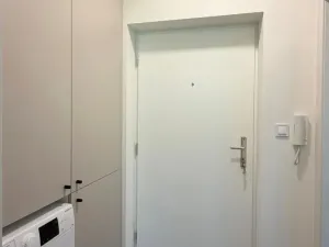 Pronájem bytu 1+kk, Praha - Strašnice, Strančická, 30 m2