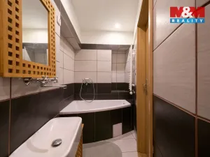 Prodej rodinného domu, Červený Kostelec, Jiráskova, 380 m2