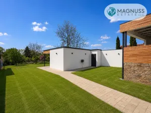 Prodej rodinného domu, Moravany, 180 m2