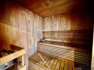 Pronájem ubytování, Hranice, Jiráskova, 1440 m2