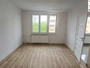 Pronájem bytu 2+1, Sokolov, Slavíčkova, 63 m2