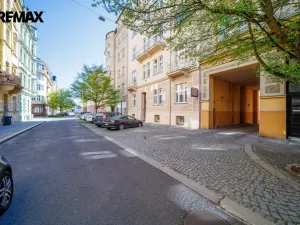 Prodej obchodního prostoru, Karlovy Vary, K. Čapka, 113 m2