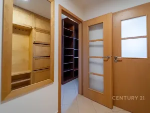 Pronájem bytu 3+1, Praha - Hloubětín, Poděbradská, 108 m2