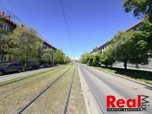 Prodej bytu 2+1, Praha - Strašnice, Průběžná, 59 m2