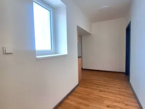 Pronájem bytu 2+kk, Rostoklaty - Nová Ves II, 28 m2