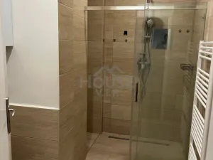 Pronájem bytu 2+1, Praha - Karlín, Sokolovská, 75 m2