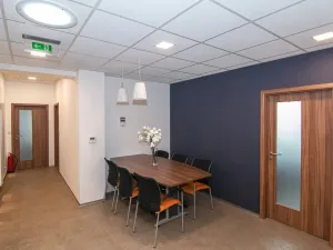 Pronájem kanceláře, Praha - Horní Počernice, Plkovská, 112 m2