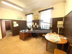 Pronájem kanceláře, České Budějovice - České Budějovice 6, nám. Švabinského, 55 m2