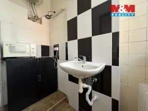 Pronájem obchodního prostoru, Karviná - Mizerov, Centrum, 32 m2